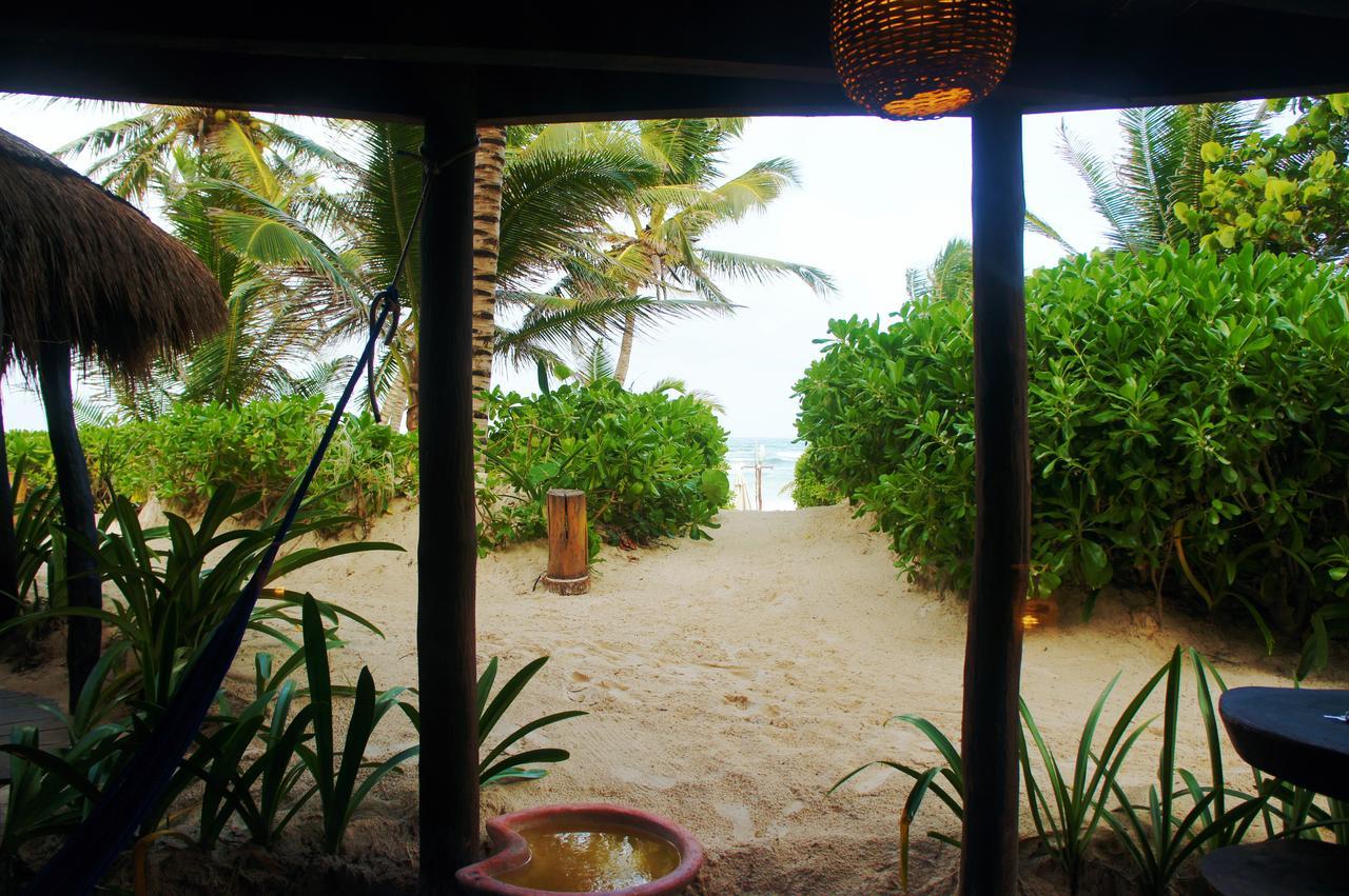 Cabanas La Luna Hotel Tulum Exterior photo